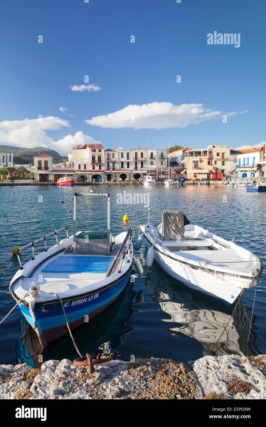 Vieux port vénitien, Rethymno (Rethymnon), Crète, îles grecques, Grèce, Europe Banque D'Images