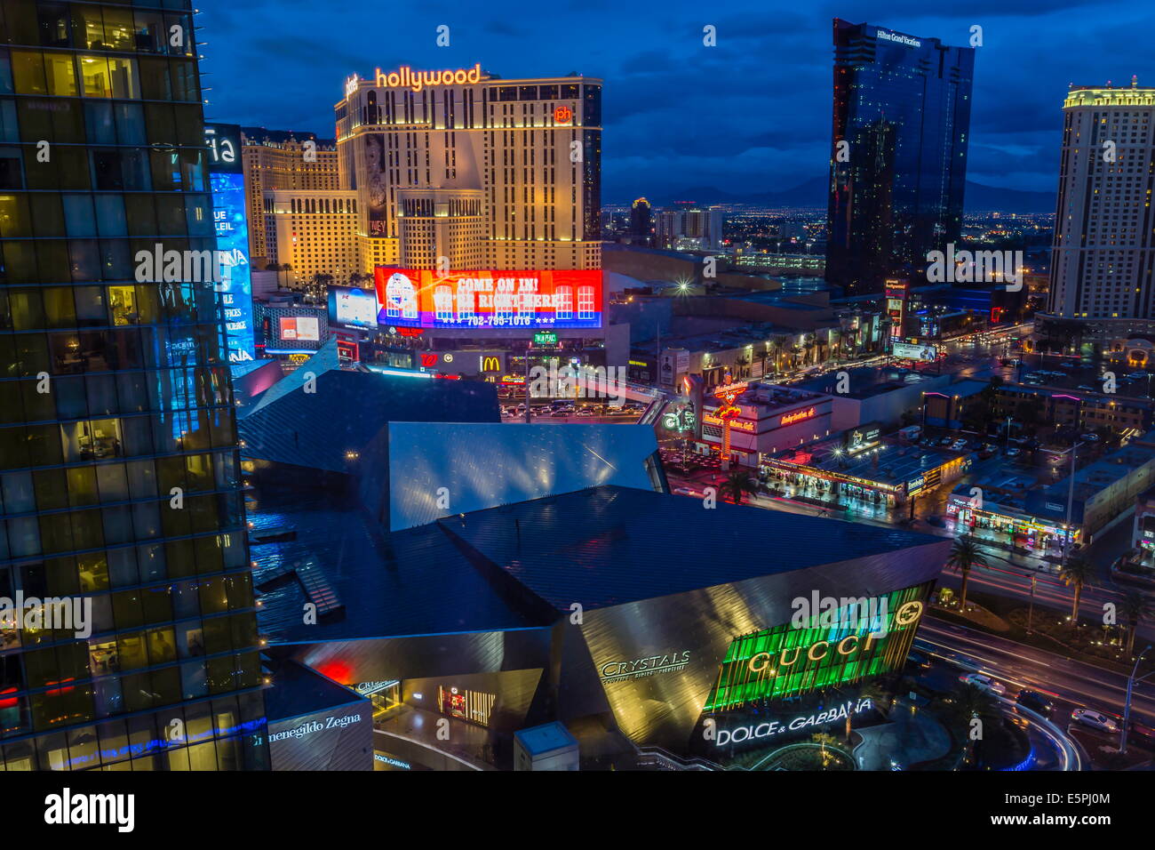 Fan Tower, Planet Hollywood, cristaux et la bande au crépuscule, Las Vegas, Nevada, États-Unis d'Amérique, Amérique du Nord Banque D'Images