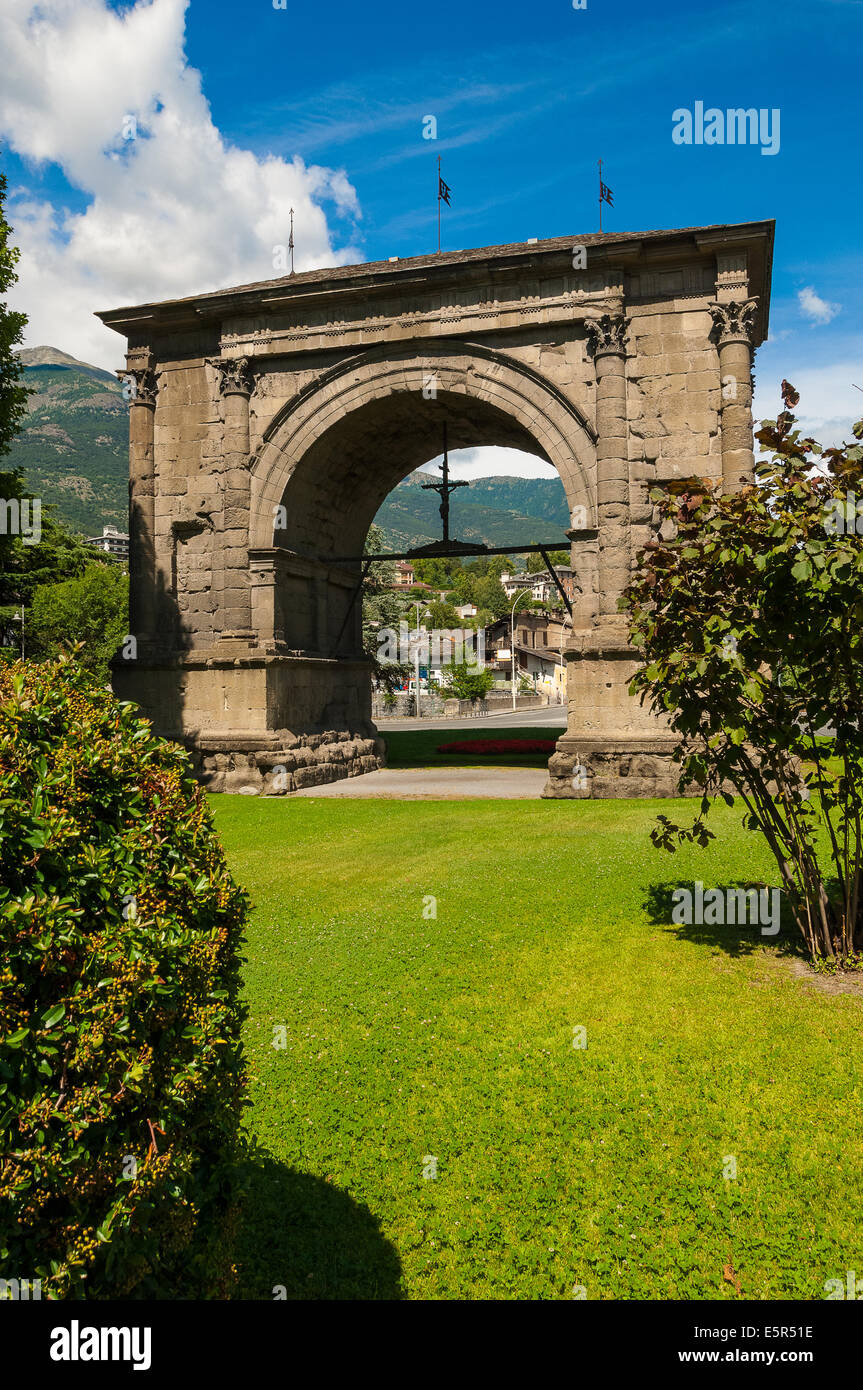 L'italie valle d'Aosta Aosta Augusto Arc romain Banque D'Images