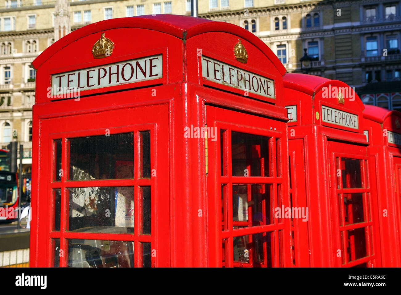 Boîte de téléphone rouge de Londres, Londres, Angleterre. Banque D'Images