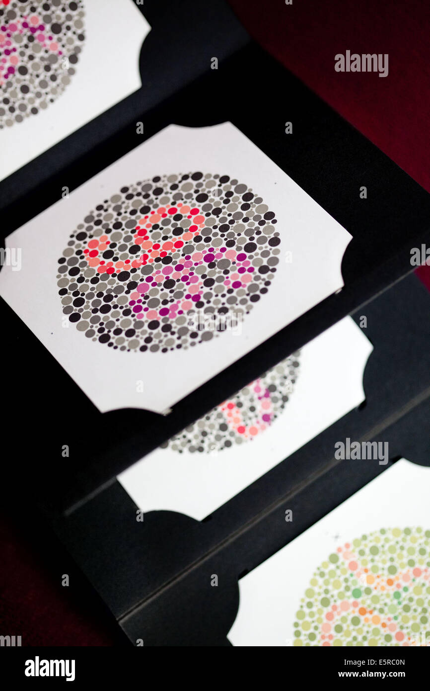 La vision des couleurs d'Ishihara, plaques d'essai utilisé pour le daltonisme le dépistage. Banque D'Images