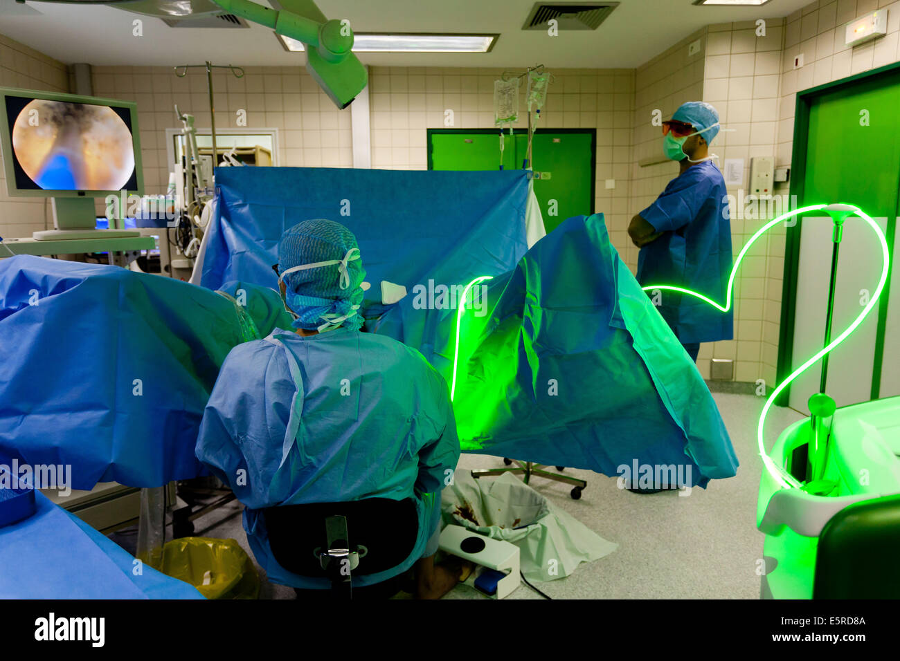 Le traitement de l'Hyperplasie prostatique) par Photoselective vaporisation de la prostate (PVP) à l'aide de la PV Greenlight Banque D'Images