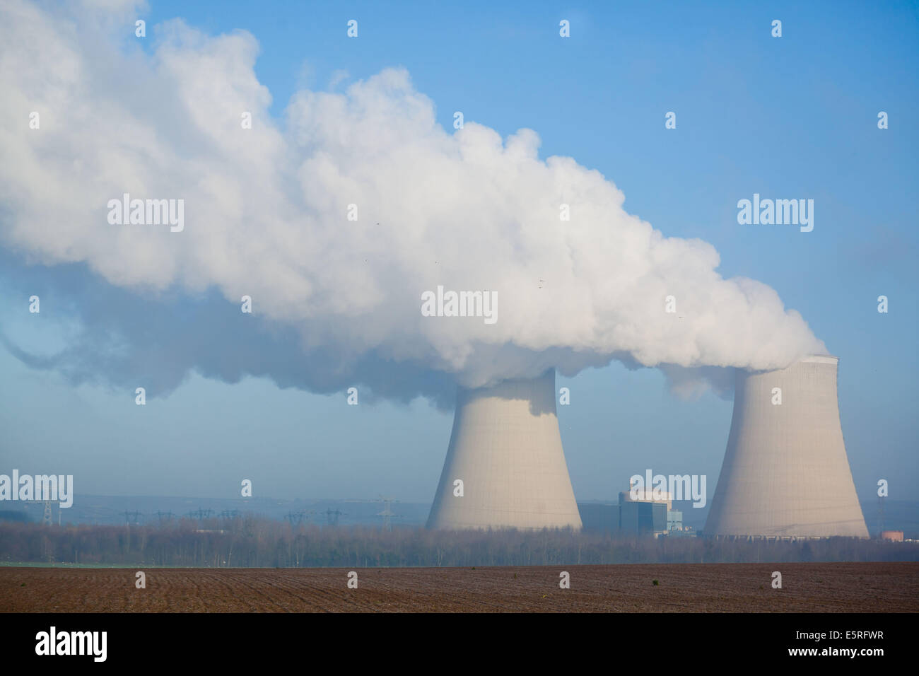 Centrale nucléaire de Nogent-sur-Seine, Aube, France. Banque D'Images Centrale nucléaire de Nogent-sur-Seine, Aube, France. Banque D'Images