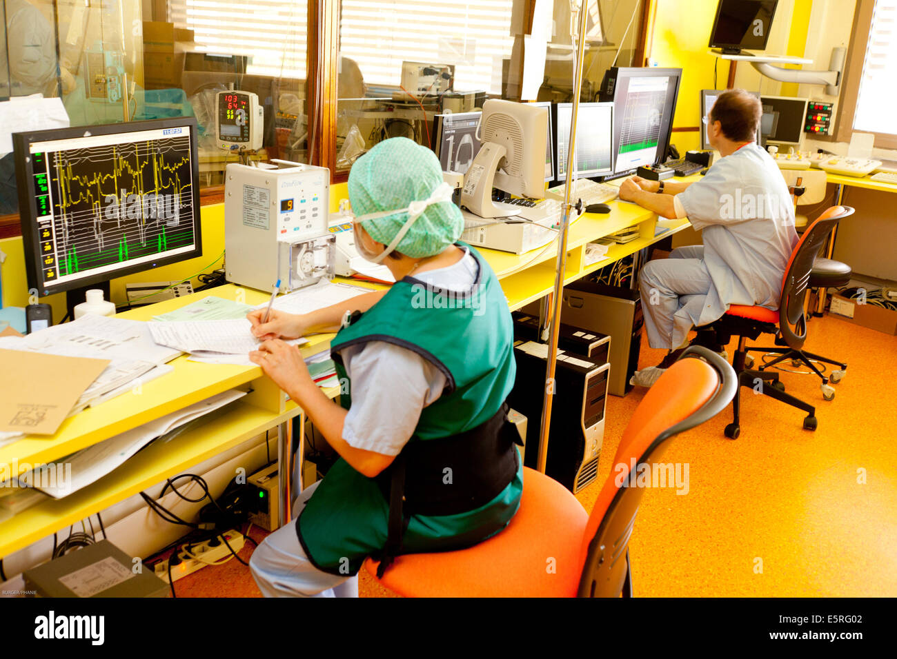 Le système de navigation magnétique Stereotaxis Niobe® est un système de navigation et de traitement utilisé pour traiter les troubles du rythme cardiaque et Banque D'Images