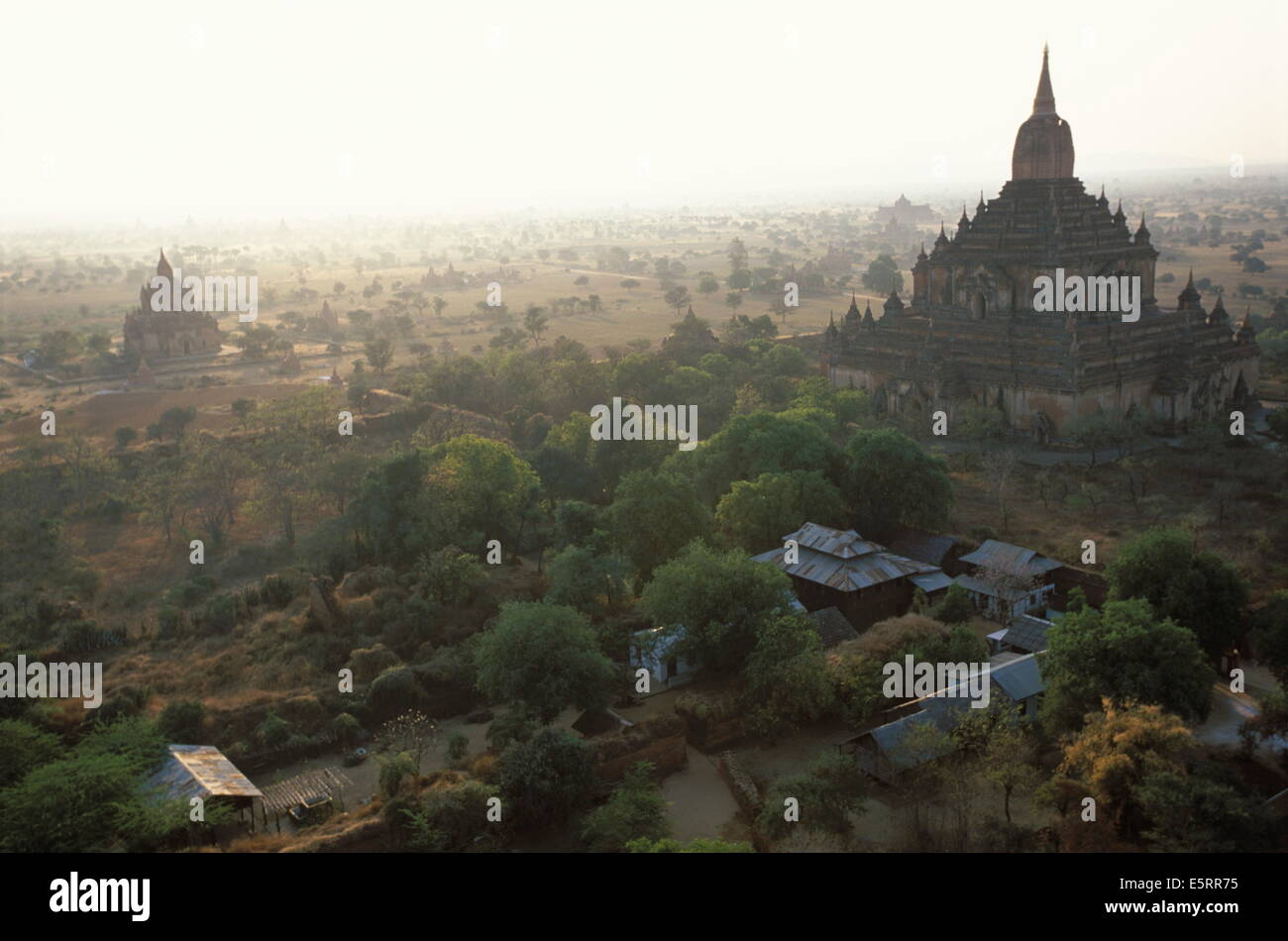 Temple Htilominlo, Pagan, Birmanie Banque D'Images