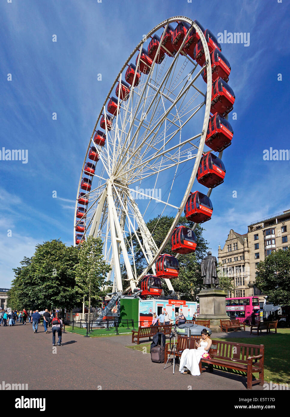 Grande Roue Ferris Festival à East Princes Street Gardens Edinburgh Scotland Banque D'Images