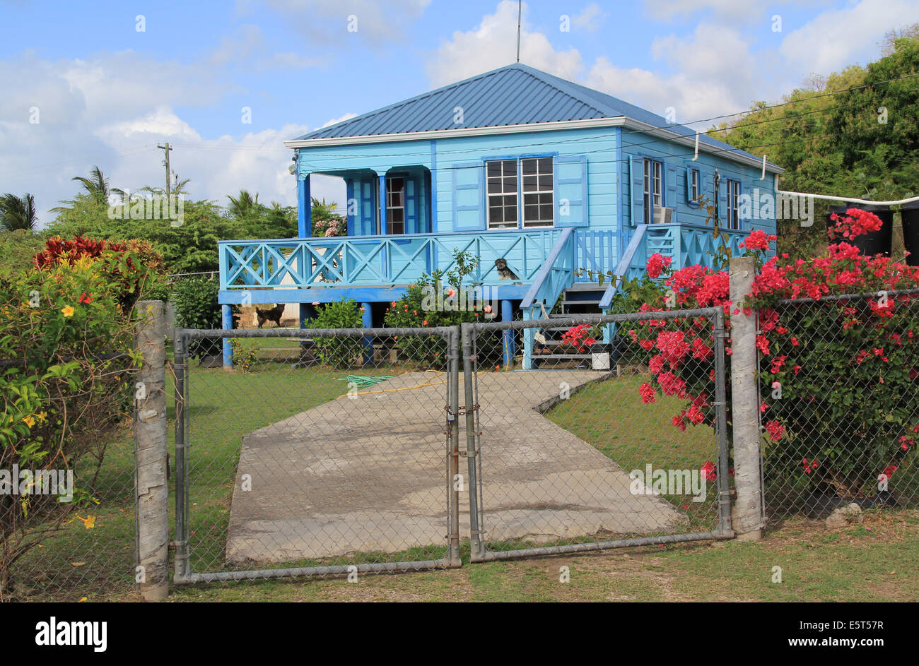 Belle maison typique en Antigua et Barbuda dans les Caraïbes Petites Antilles Antilles. Banque D'Images