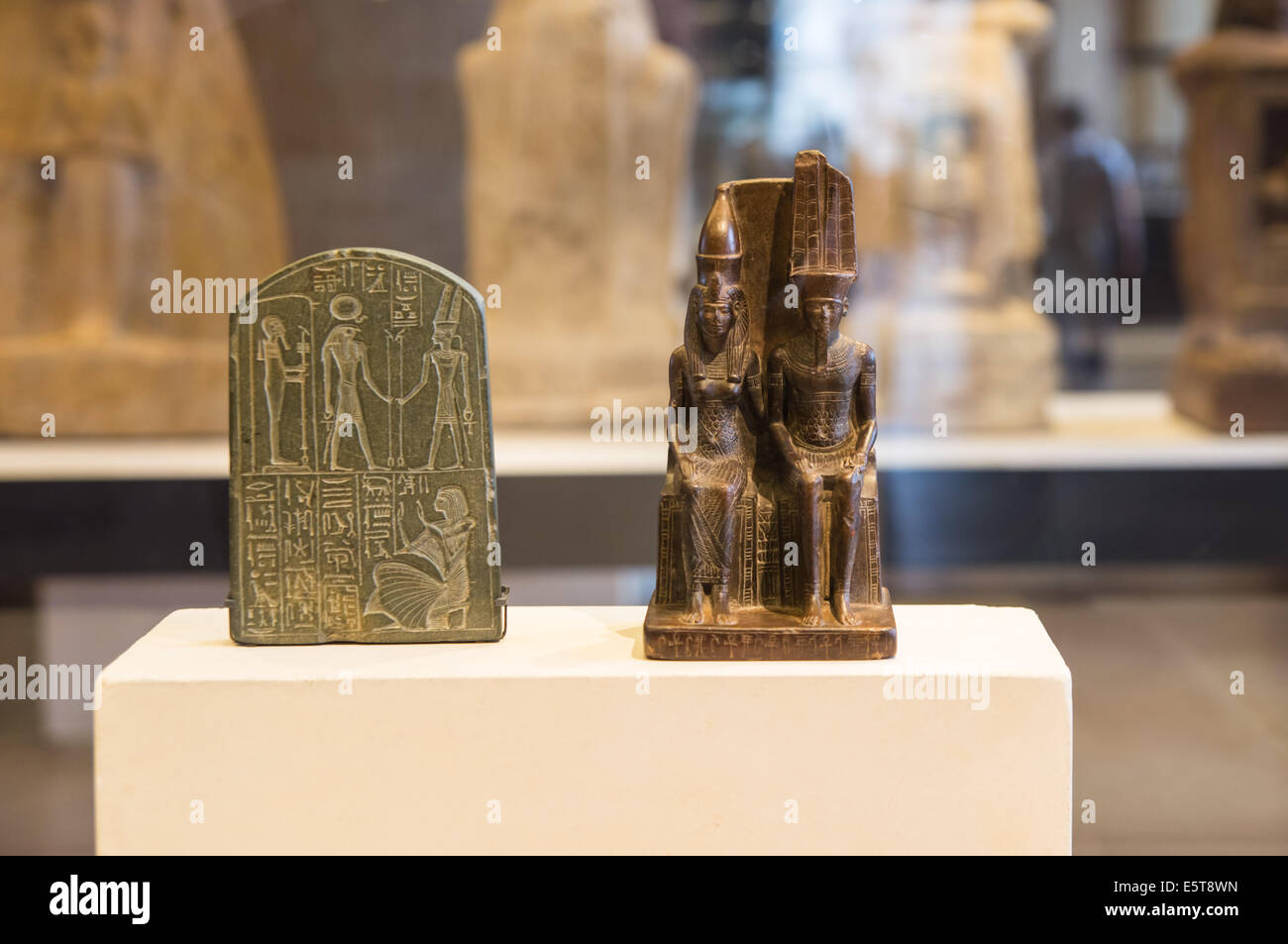 Antiquités égyptiennes au Musée du Louvre Paris, France Banque D'Images