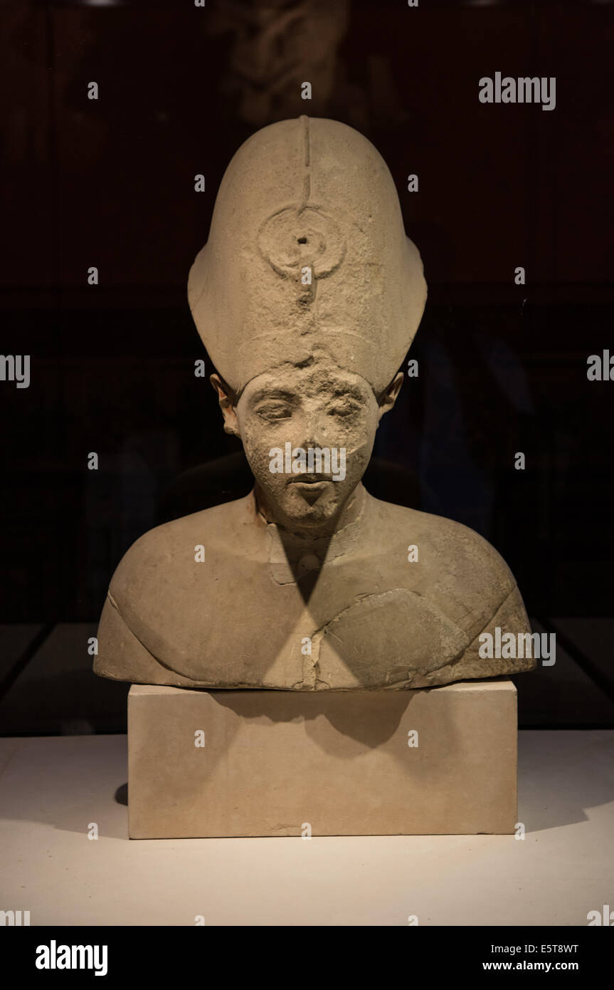 Antiquités égyptiennes au Musée du Louvre Paris, France Banque D'Images