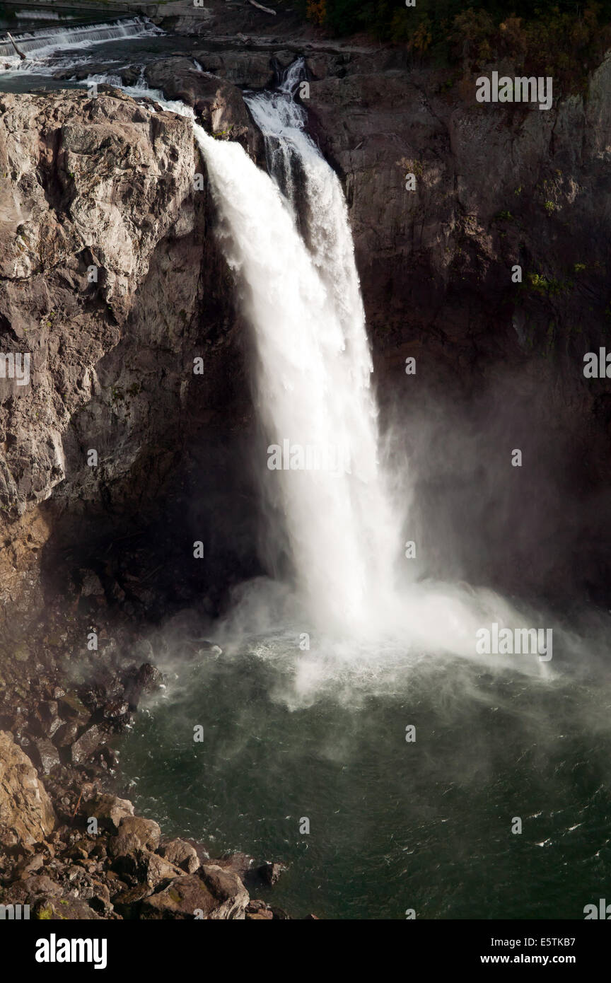 Vue de la "Snoqualmie Falls, une cascade sur la rivière Snoqualmie entre Snoqualmie et Automne City, Washington, États-Unis Banque D'Images