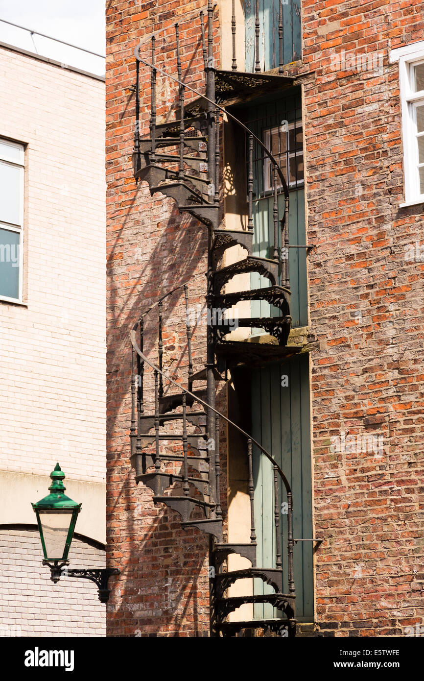 En colimaçon à l'extérieur de l'immeuble déserté lames Gilbert procureurs sur les Glory Hole, Lincoln Banque D'Images