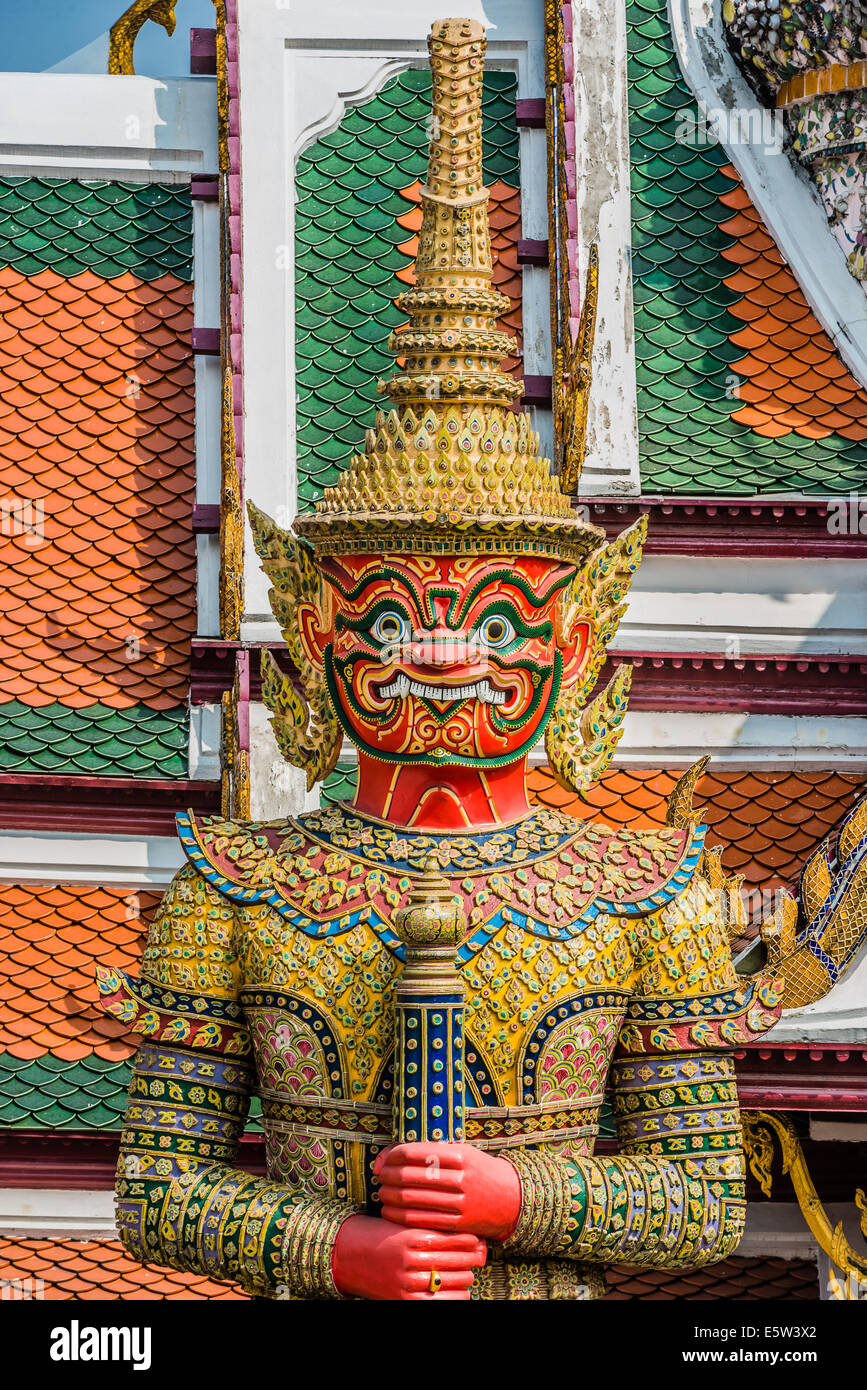 Démon géant yaksha Atsakanmala portrait grand palace Bangkok Thaïlande Banque D'Images