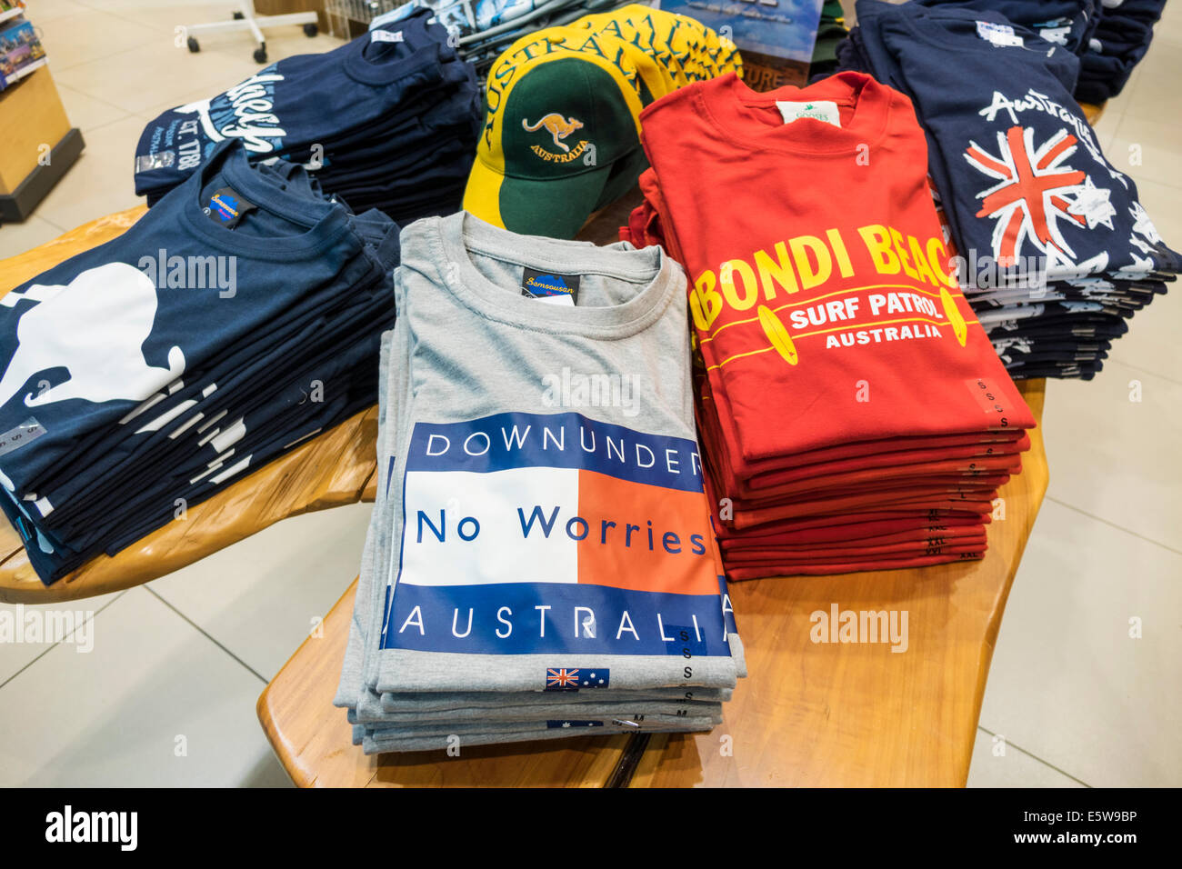 Sydney Australie,aéroport Kingsford-Smith,SYD,intérieur,terminal,porte,shopping shopper shoppers shopping marchés marché achat vendre Banque D'Images