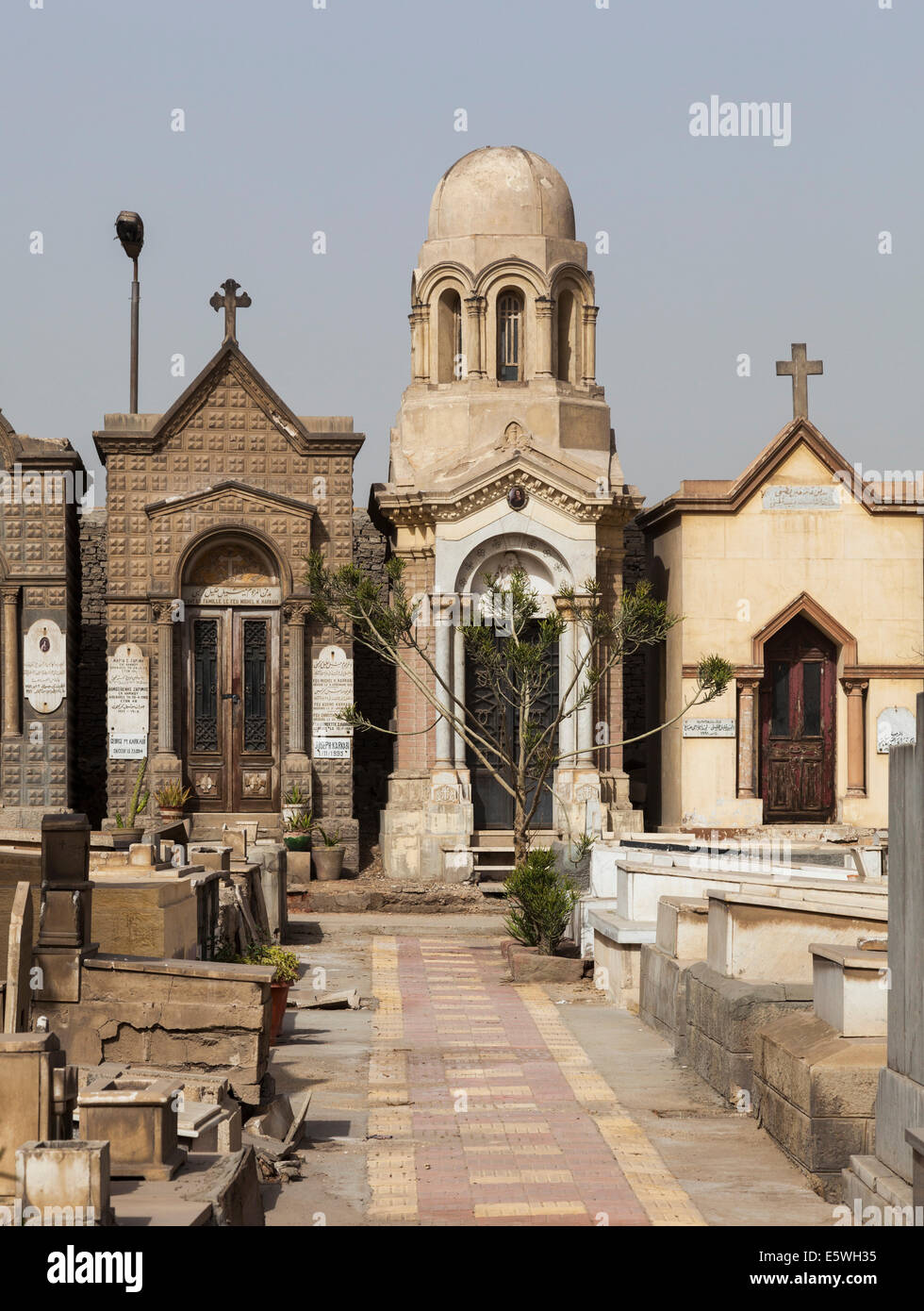 Dans les cryptes cimetière orthodoxe grec en Couvent de St George en copte ou le Vieux Caire, Egypte Banque D'Images
