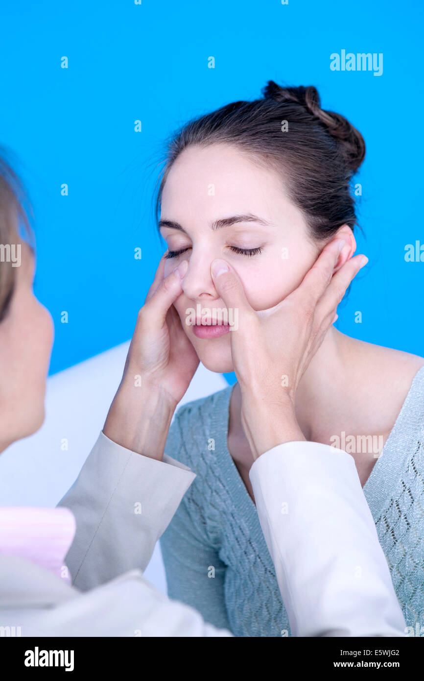 ENT, FEMME Banque D'Images