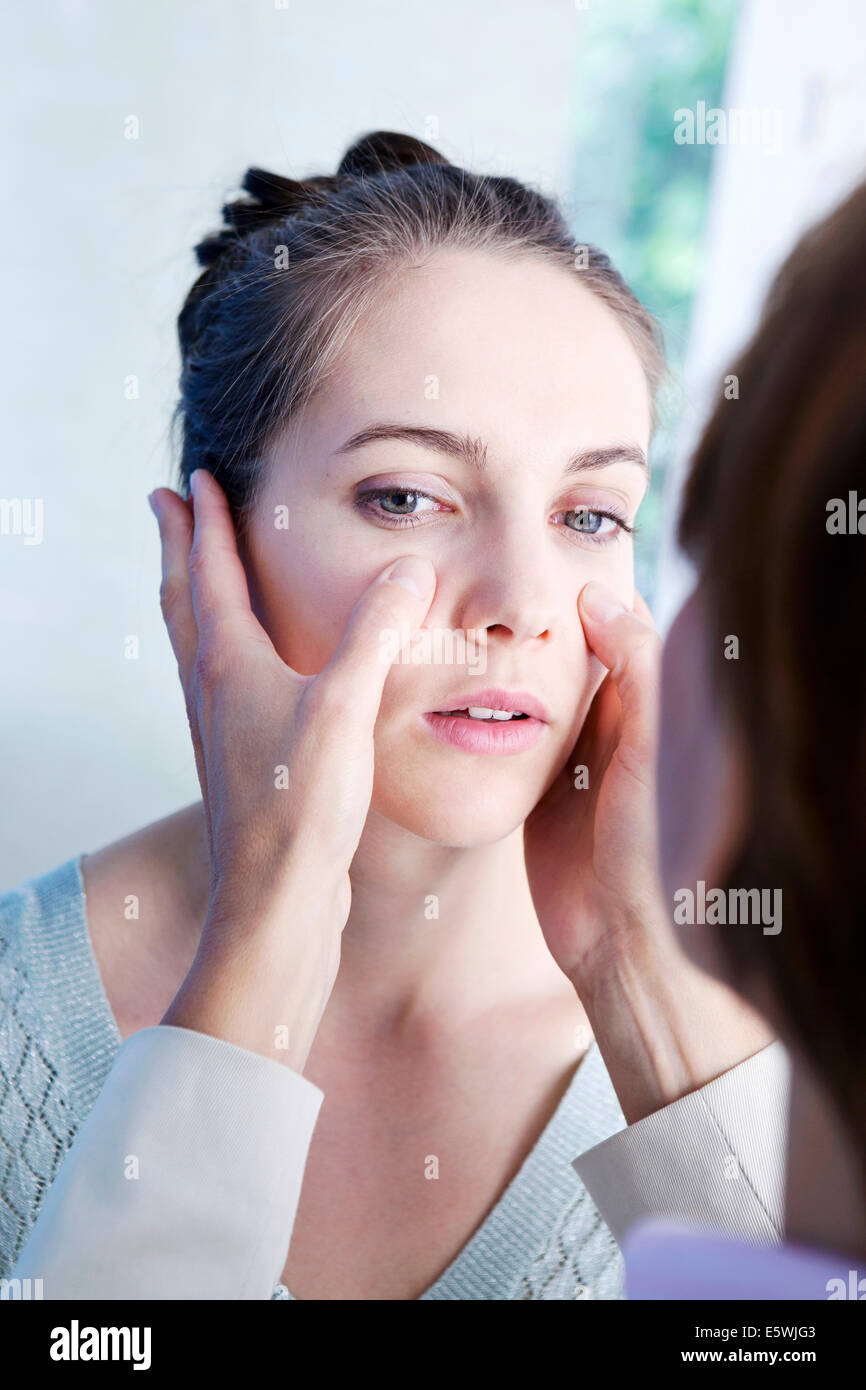 ENT, FEMME Banque D'Images