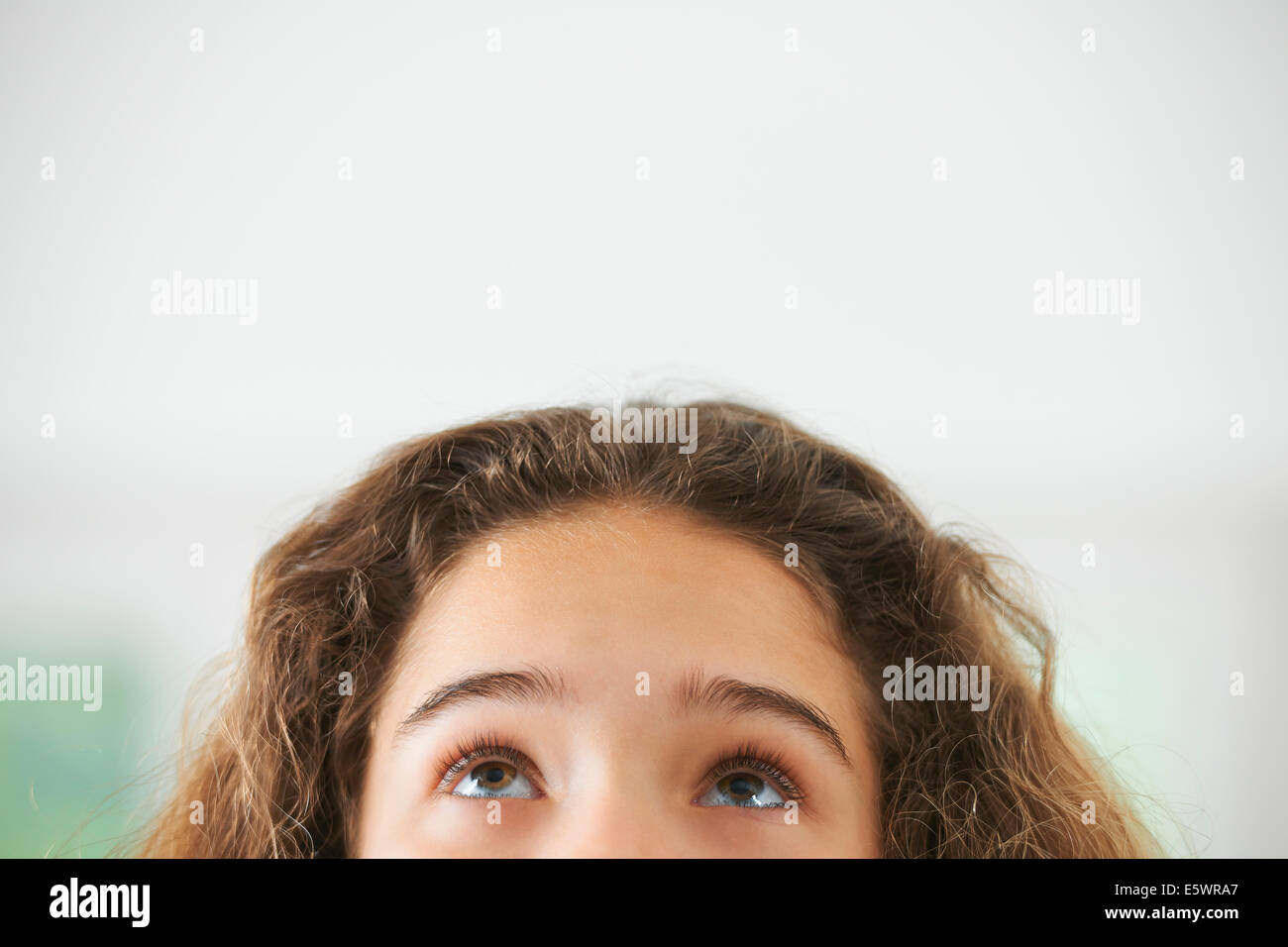 Portrait de jeune fille, se concentrer sur les yeux Banque D'Images