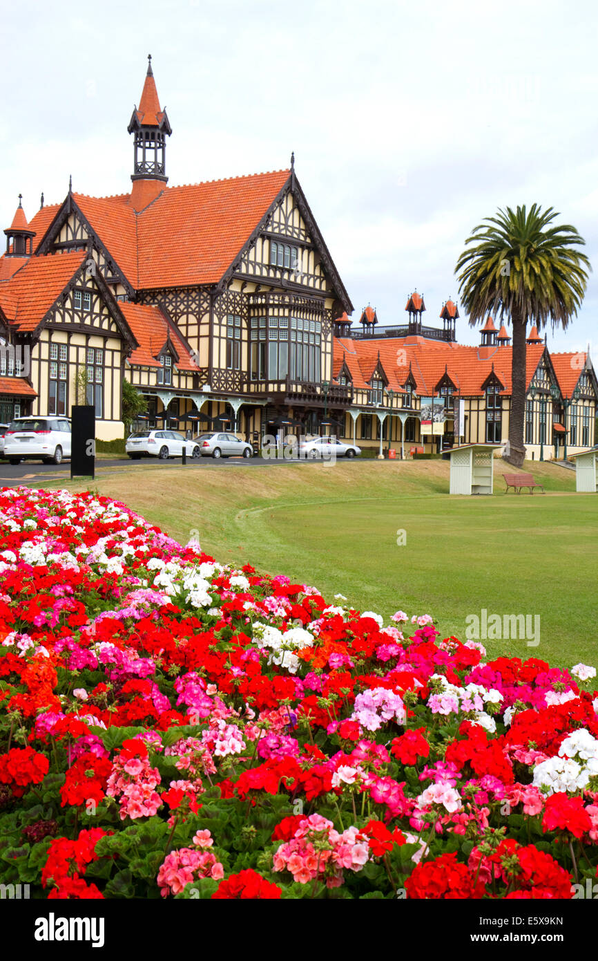 Le Rotorua Musée d'art et d'histoire situé dans le jardins du gouvernement à Rotorua, Bay of Plenty, île du Nord, en Nouvelle-Zélande. Banque D'Images