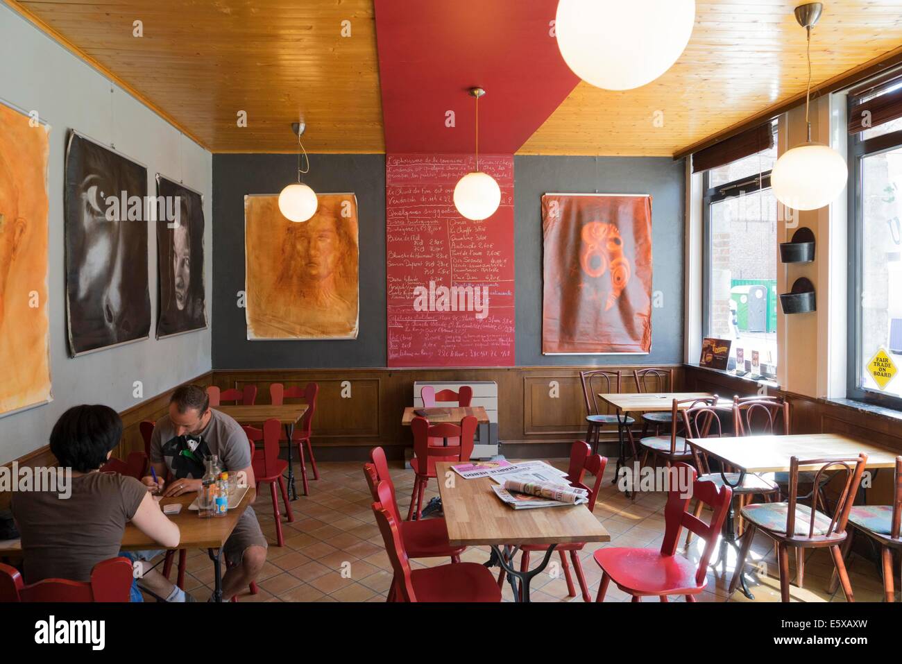 Pub Chant des Fous à Mons, Photo : Robert B. Fishman, 15.6.2014. Mons est la capitale européenne de la Culture 2015 Banque D'Images