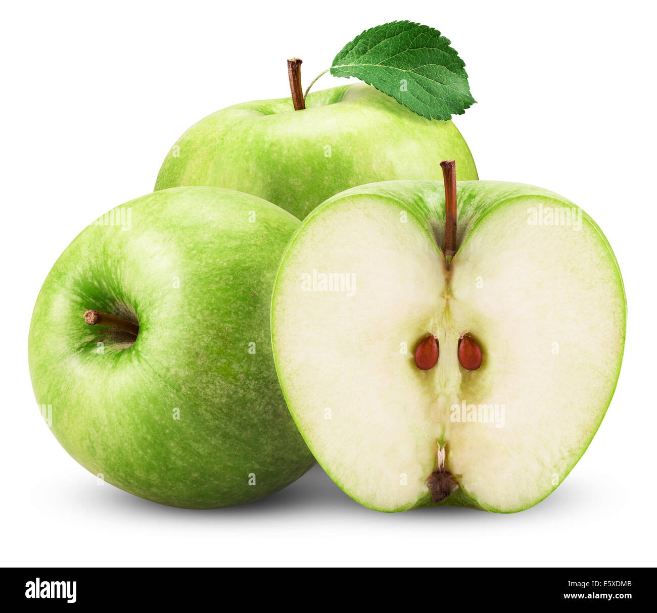 Green Apple avec feuille isolé sur fond blanc Banque D'Images