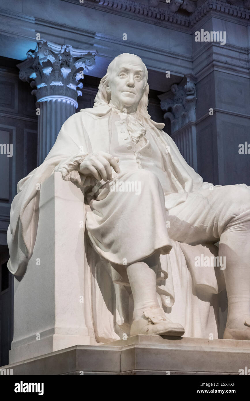 Benjamin Franklin statue au Franlin Institute, Philadelphia, Pennsylvania, USA Banque D'Images
