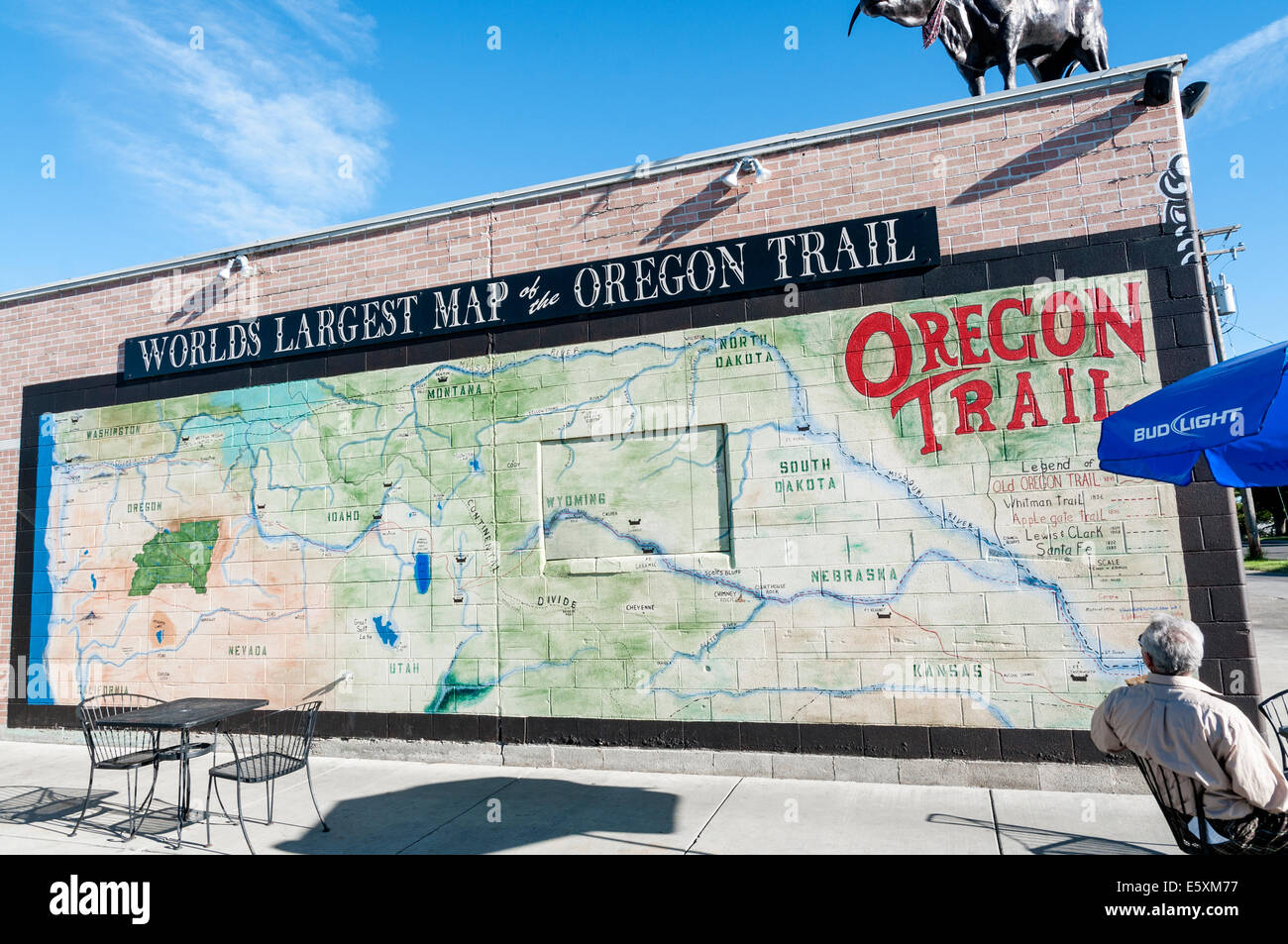 De l'Oregon, Baker City, New York's chariot couvert, piscine store and deli, mural de la carte Banque D'Images