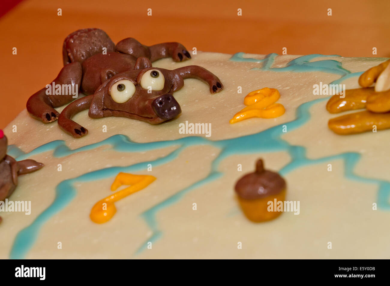 Affection Affectueux Cuisson Bien Aime Cuisine Floue Floue Flou Cake Gateaux Close Up Closeup Chiffres De L Age De Glace Photo Stock Alamy