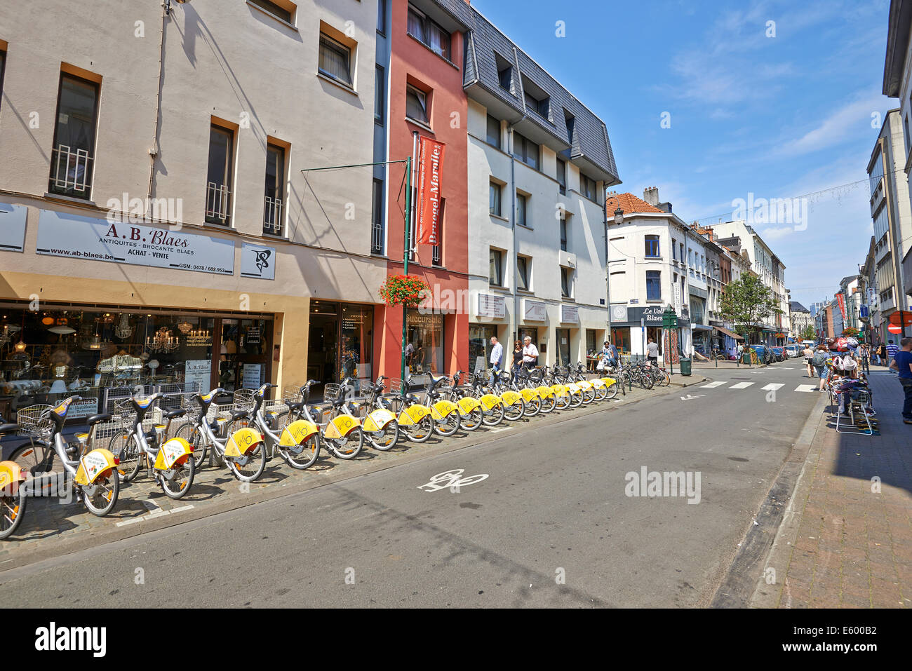 Bruxelles, Belgique - le 27 juillet 2014:d' vélo de ville à Bruxelles rue Blaes. Banque D'Images