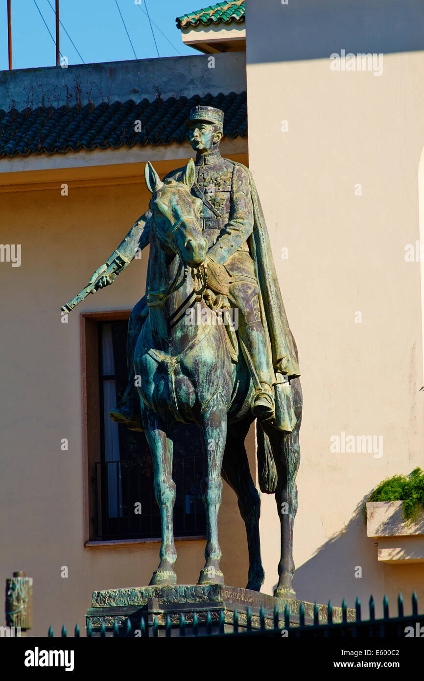 Maroc, Casablanca, Lyautey statue, Consulat de France Photo Stock - Alamy