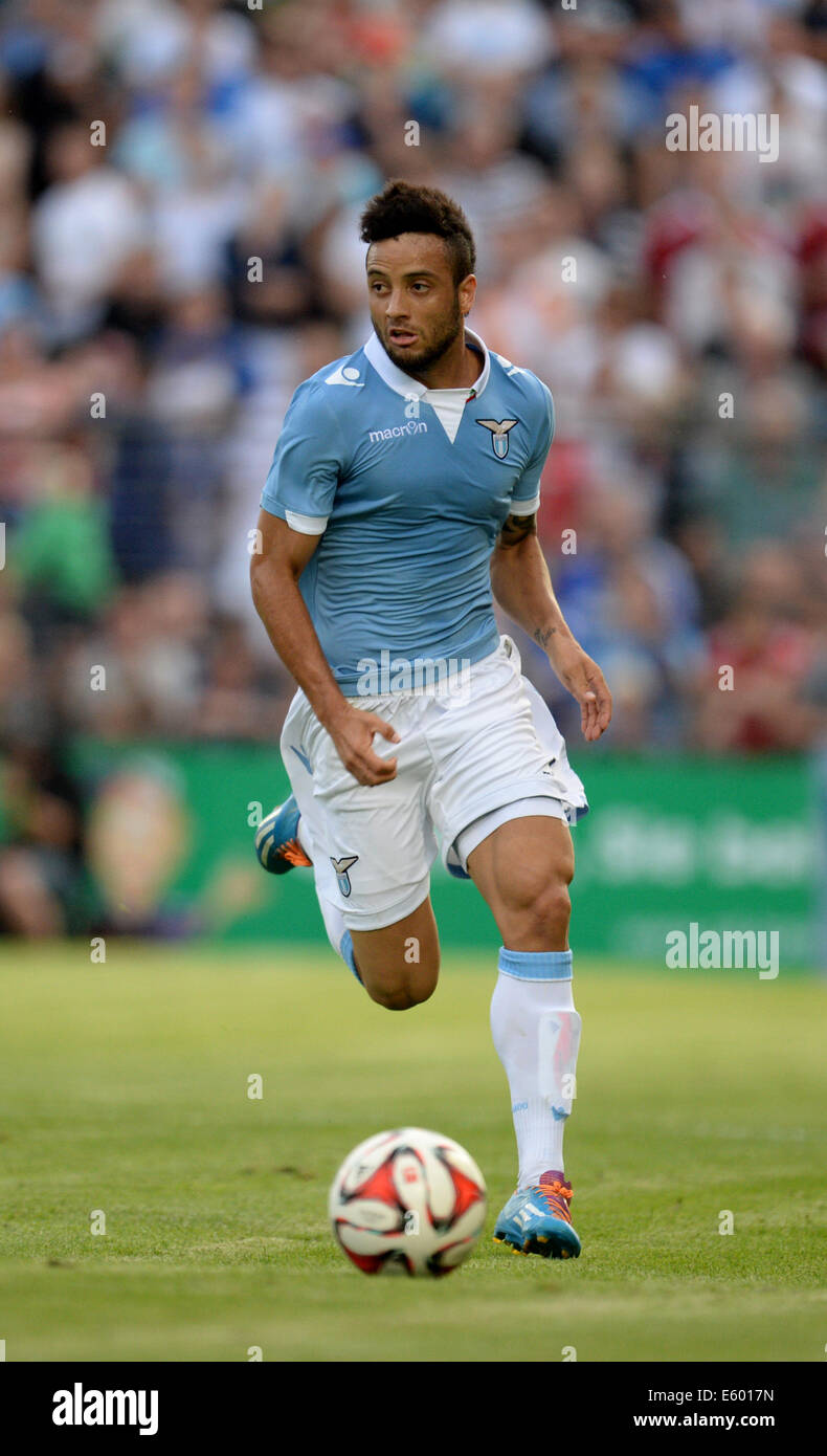 Luebeck, Allemagne. Le 08 août, 2014. Rome's Felipe Anderson en action au cours de la test-match de football entre le Hamburger SV et le S.S. Lazio Rome au stade lors de l'Lohmuehle à Luebeck, Allemagne, 08 août 2014. Photo : Daniel Reinhardt/dpa/Alamy Live News Banque D'Images