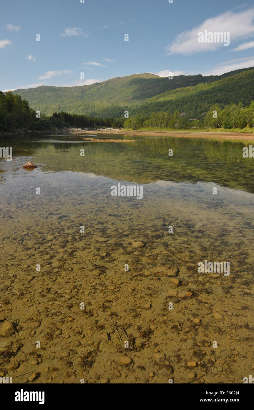 Une rivière en Norvège Banque D'Images