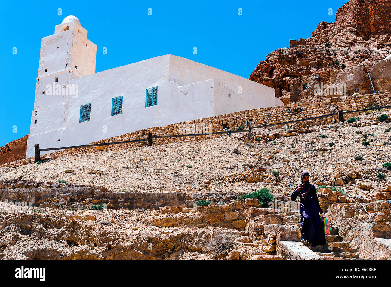 Afrique, Afrique du Nord, Maghreb, au sud de la Tunisie. Governorat de Tataouine. Douiret. Une mosquée. Banque D'Images
