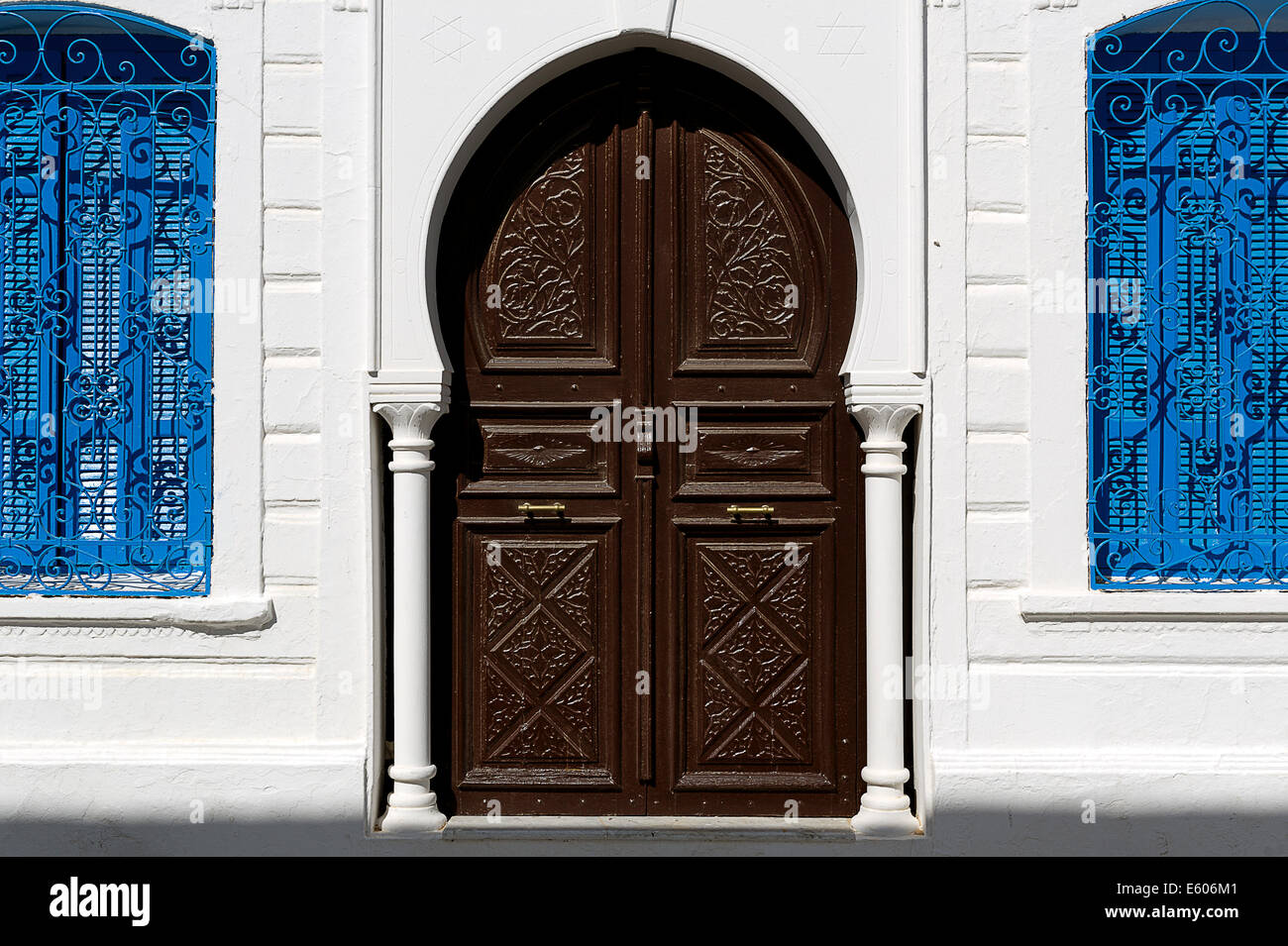 Afrique, Afrique du Nord, Maghreb, au sud de la Tunisie, l'île de Djerba. Governorat de Médenine. Erriadh. Hara Sghira. Ghriba synagogue juive. Banque D'Images Afrique, Afrique du Nord, Maghreb, au sud de la Tunisie, l'île de Djerba. Governorat de Médenine. Erriadh. Hara Sghira. Ghriba synagogue juive. Banque D'Images