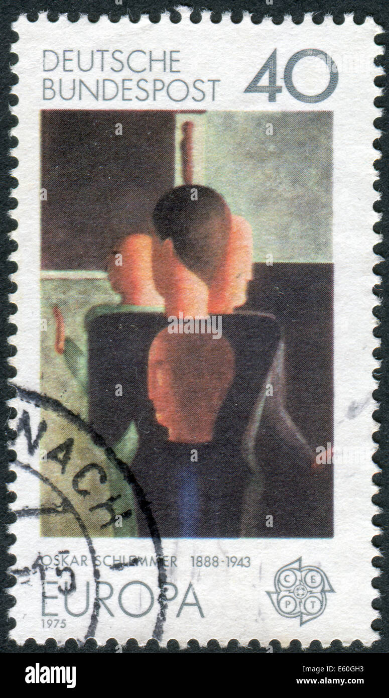 Timbre-poste imprimé en Allemagne, montre la peinture Groupe concentrique par Oskar Schlemmer et emblème de la CEPT Banque D'Images