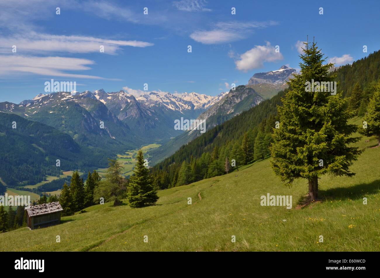 Cette promenade de 10 km de long de Trins à travers la vallée de Gschnitztal nous conduit au Mill Village à la tête de la vallée. Banque D'Images