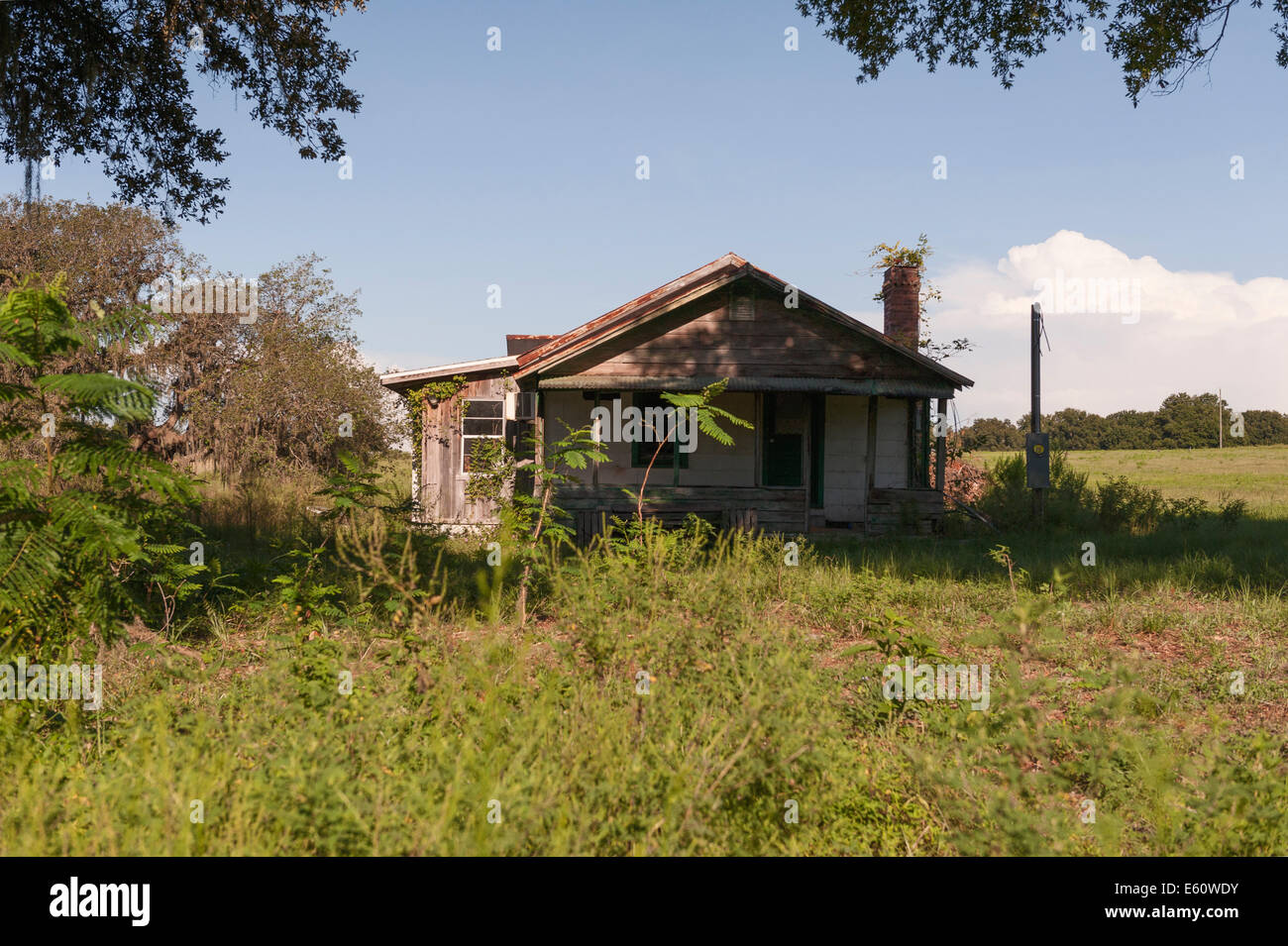 États du sud de la Floride centrale abandonnée bien résidentiel Banque D'Images