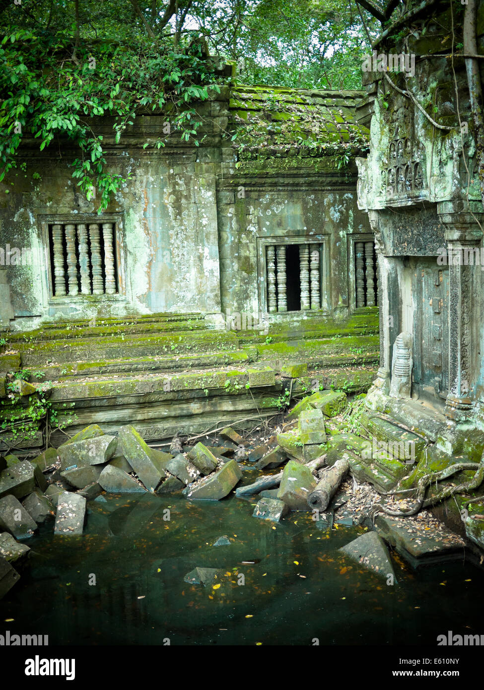 Les ruines de Beng Meala (Bung Mealea), un temple de style Angkor, situé à l'est du principal groupe de temples à Angkor, au Cambodge. Banque D'Images