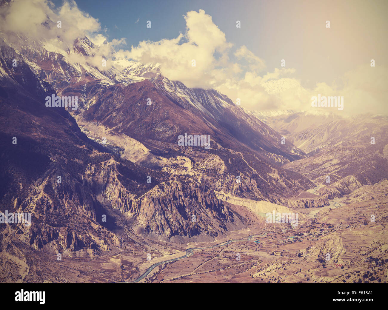 Vintage magnifique paysage de montagnes, l'Himalaya au Népal. Banque D'Images