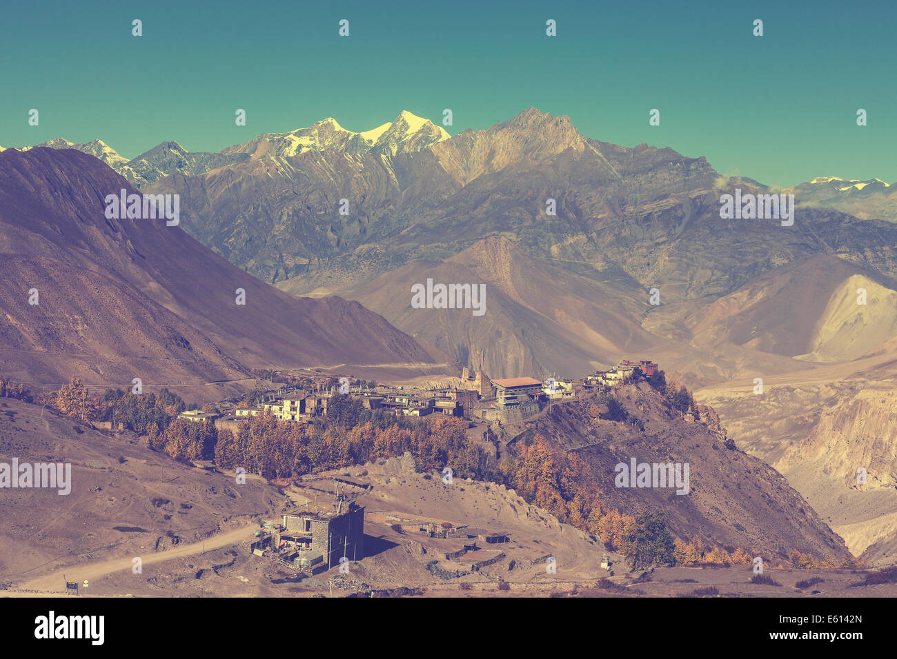 Vintage magnifique paysage de montagnes, l'Himalaya au Népal. Banque D'Images