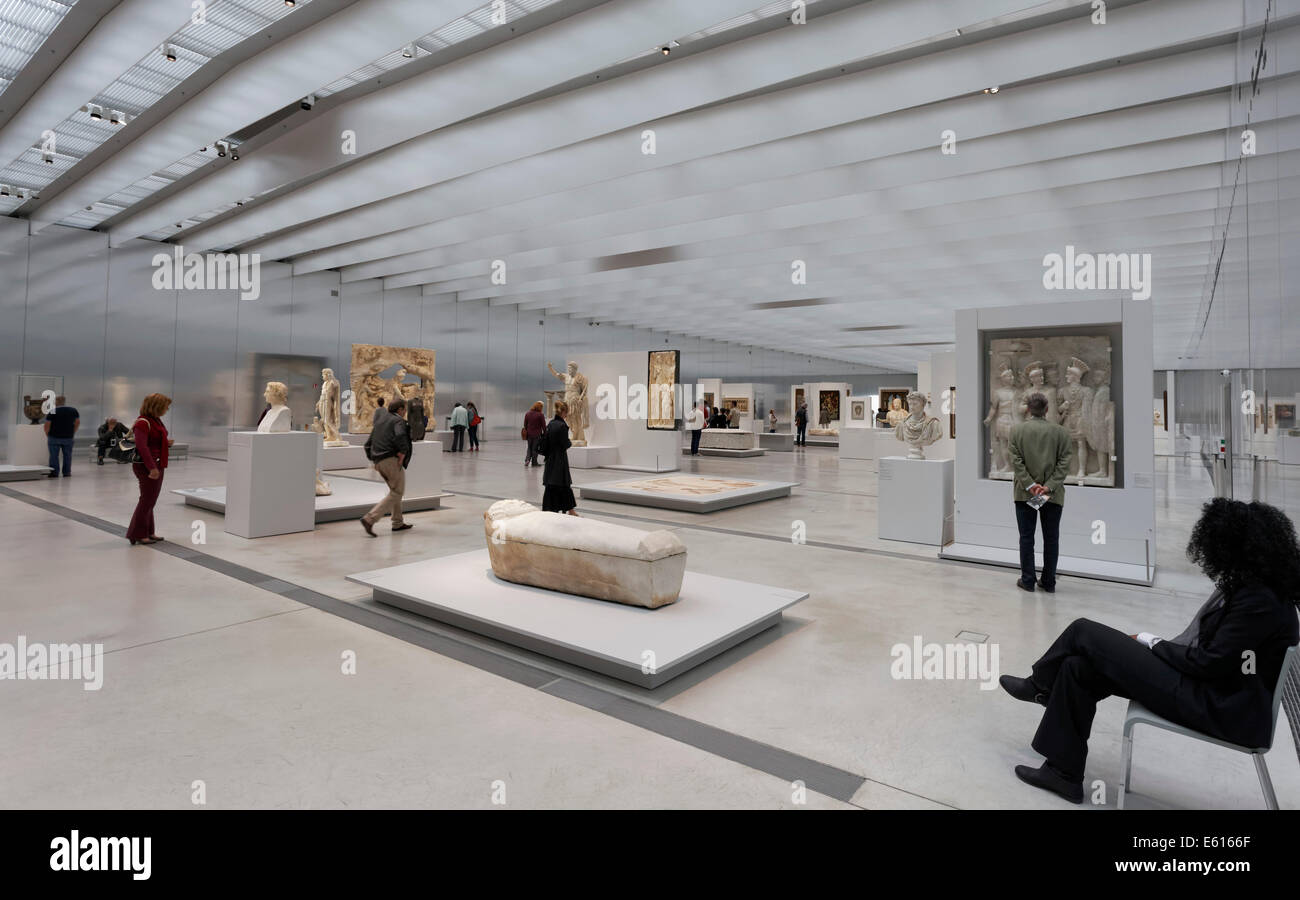 Hall d'exposition Galerie du temps, musée LouvreLens, par le d'architecture SANAA, Lens