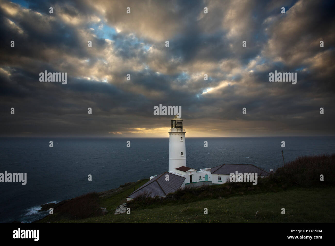 Trevose Head Lighthouse 5 milles au sud-ouest de Padstow Banque D'Images