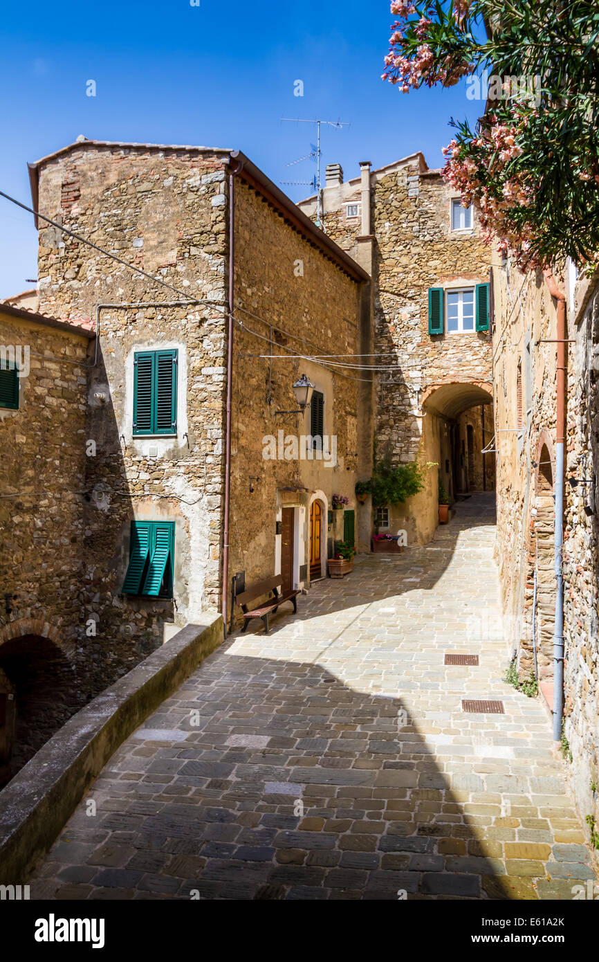 Campiglia Marittima est une commune italienne de la province de Livourne dans la région Toscane Banque D'Images