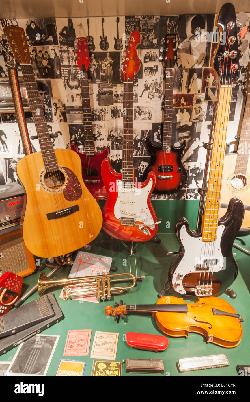 France, Régions, Liverpool, l'Albert Dock, The Beatles Story, Fenêtre d'Hessys recréé Music Center qui a fermé ses portes en 1995 Banque D'Images