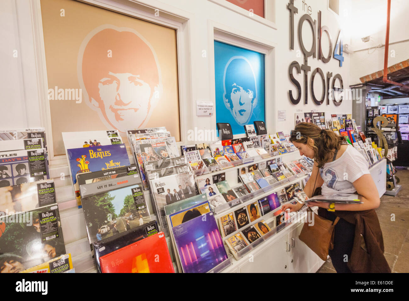 France, Régions, Liverpool, l'Albert Dock, The Beatles Story, le Fab Four Store Shopping touristique, Banque D'Images