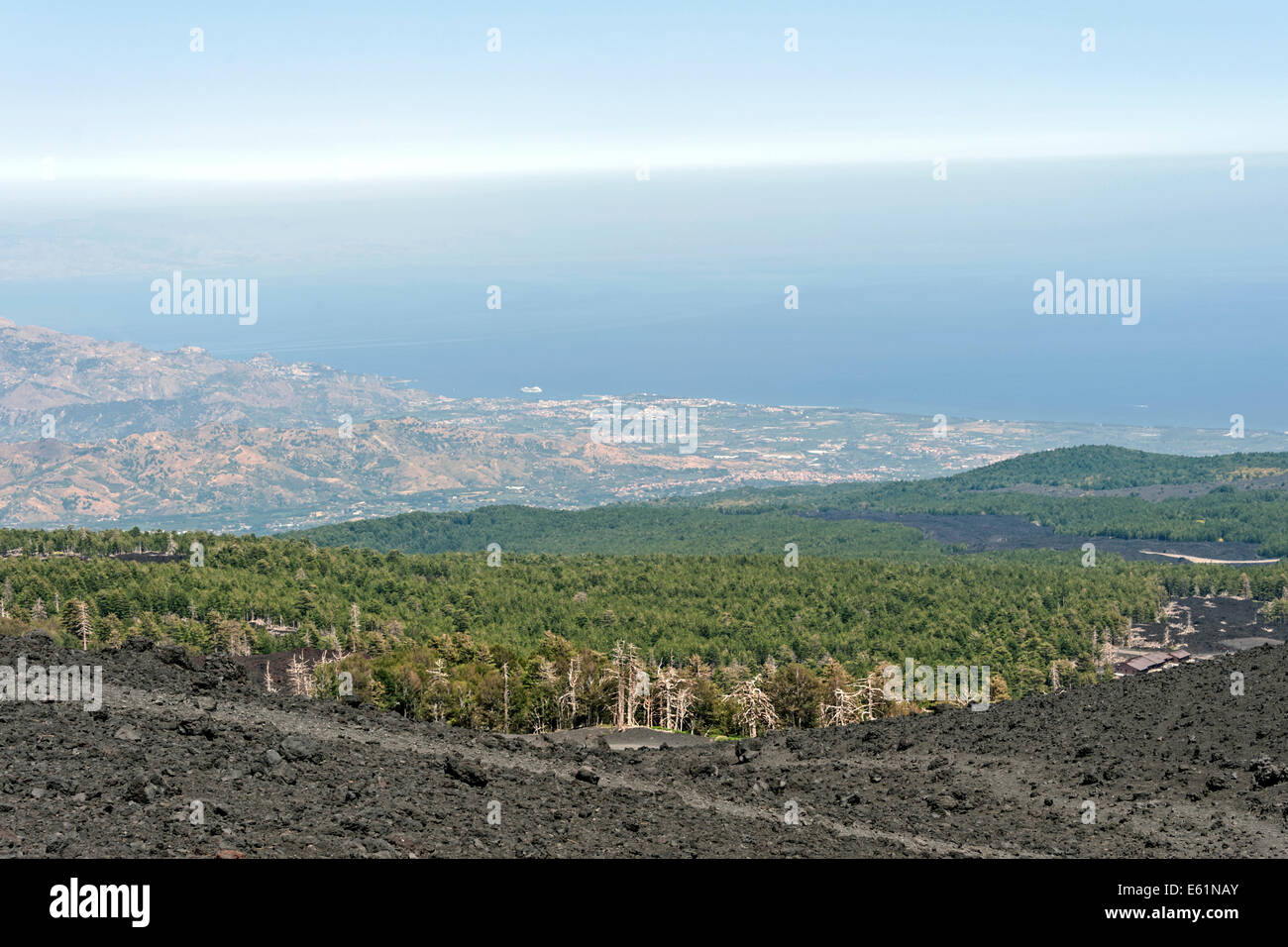 Vue sur la mer Méditerranée de l'Etna, en Sicile, Italie Banque D'Images