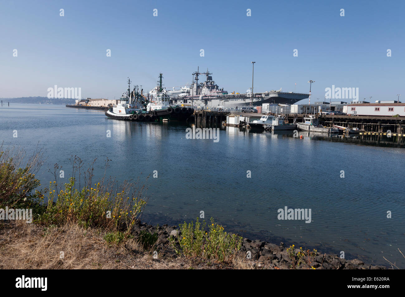 USS Essex accoste au quai 91 au cours de Seafair - Interbay, Seattle, comté de King, Washington, États-Unis Banque D'Images