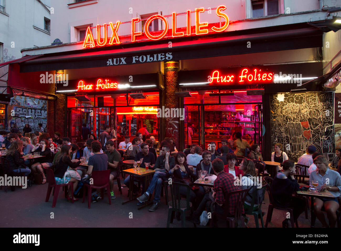 Bar aux Folies, Belleville, Paris, France Banque D'Images