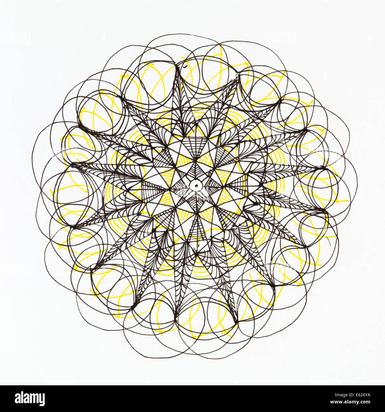 Mandala coloré dessiné à la main sur fond blanc Banque D'Images