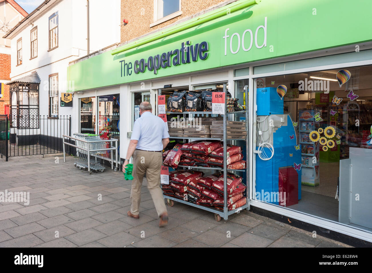 Co-operative Food store, Theale, Berkshire, England, GB, au Royaume-Uni. Banque D'Images
