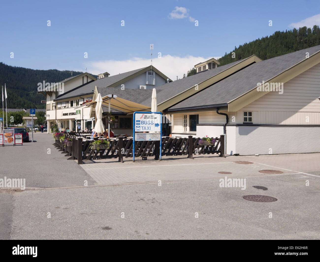 Fagernes skysstasjon, un centre névralgique des transports à Fagernes Norvège, un village avec un accès facile aux montagnes de parc national de Jotunheimen Banque D'Images